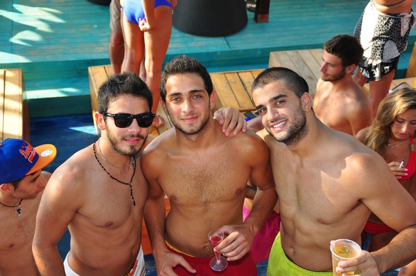 Champagne Showers @ Edde Sands